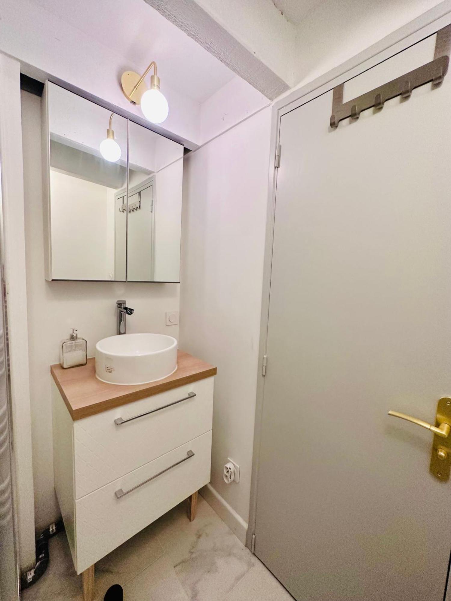 L'Etoile - Duplex Cosy De 50M2 En Centre-Ville Nimes Luaran gambar