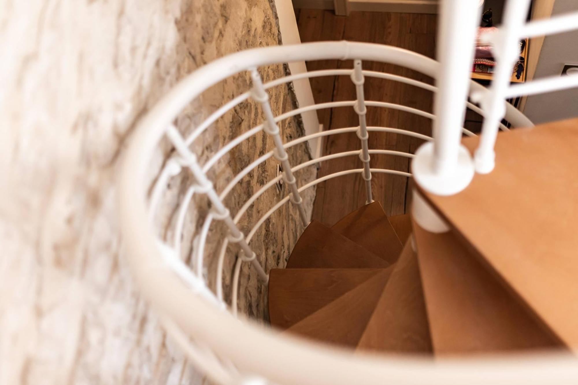 L'Etoile - Duplex Cosy De 50M2 En Centre-Ville Nimes Luaran gambar